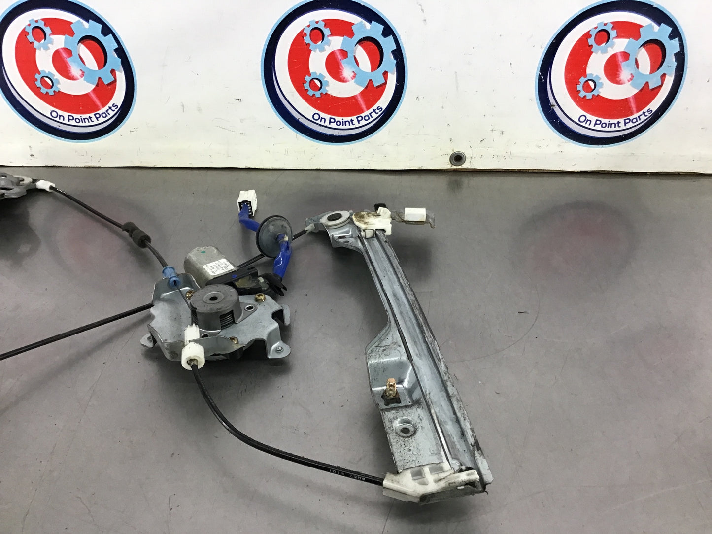 2005 Nissan 350Z Passenger Right Window Regulator Motor OEM 12BI7CE - On Point Parts Inc