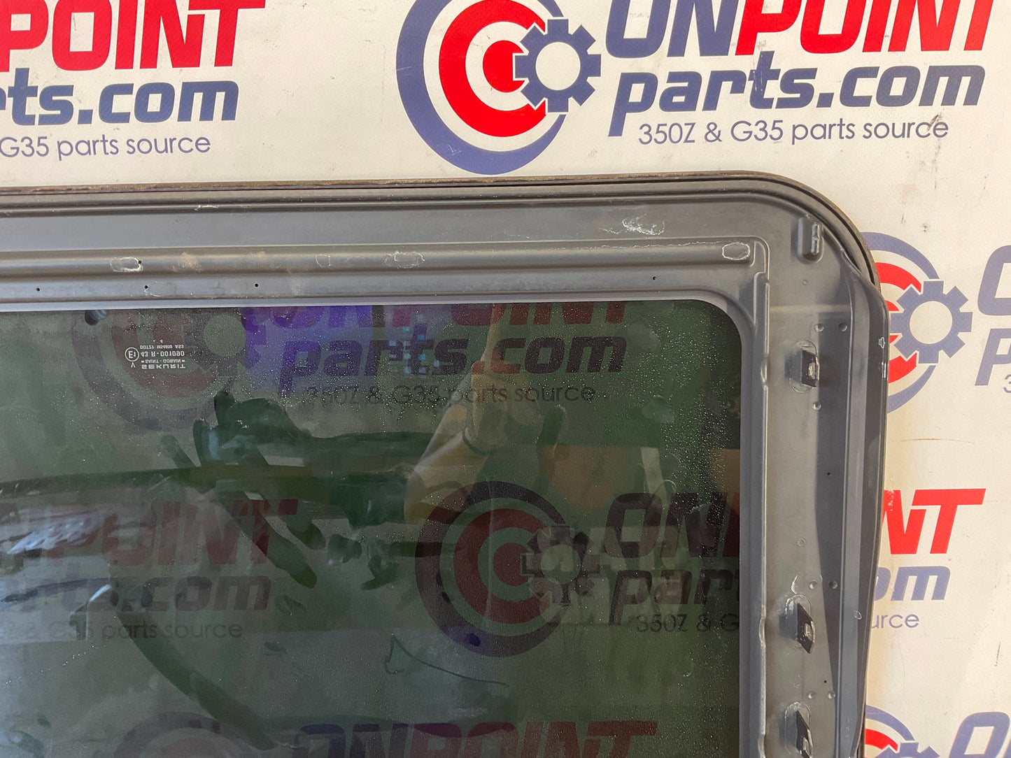 2004 Infiniti G35 Sedan Moon Sun Roof Glass OEM 15BE4E1 - On Point Parts Inc