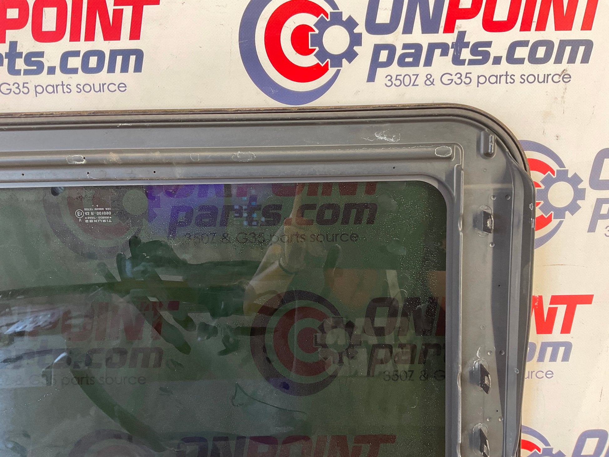 2004 Infiniti G35 Sedan Moon Sun Roof Glass OEM 15BE4E1 - On Point Parts Inc