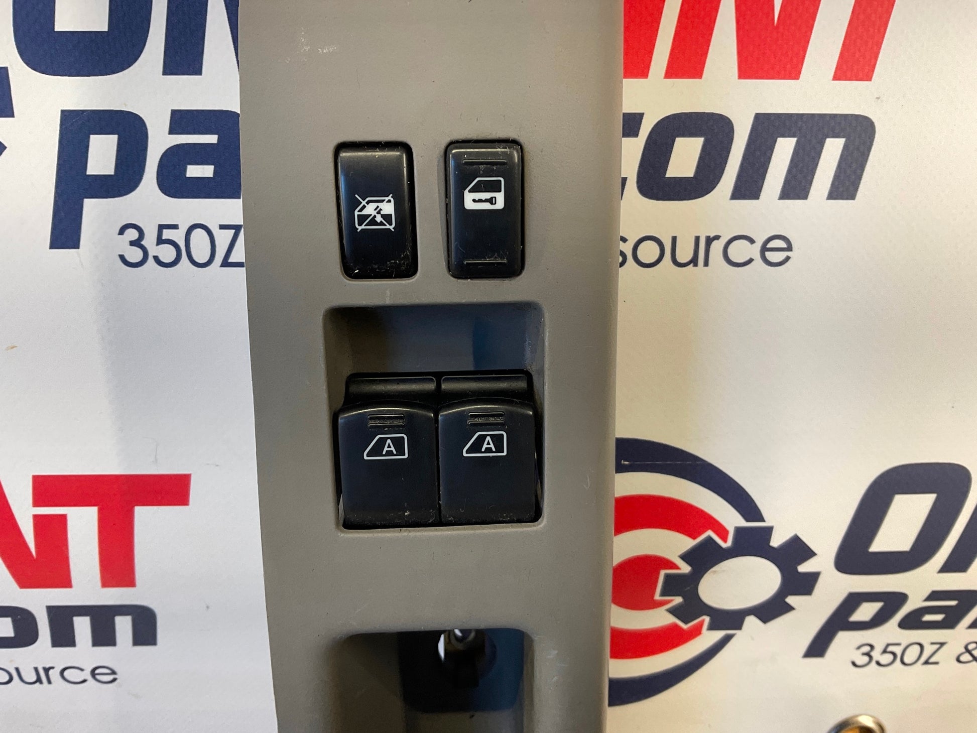2005 Nissan 350Z Driver Left Master Door Lock Window Switches 80961 OEM 25BAEDA - On Point Parts Inc