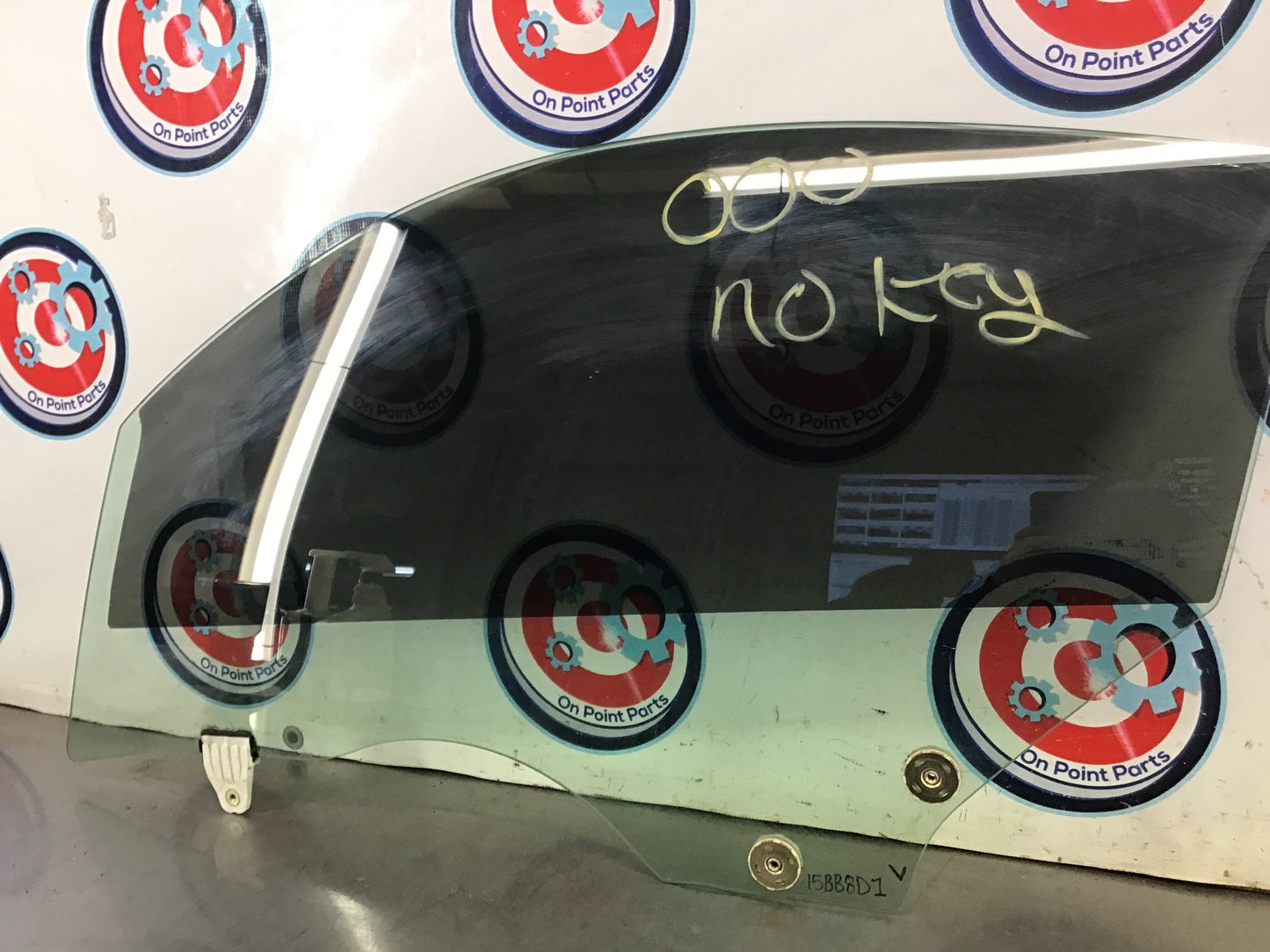 2005 Nissan 350Z Driver Passenger Front Tinted Glass Windows OEM 15BB8D1 - On Point Parts Inc