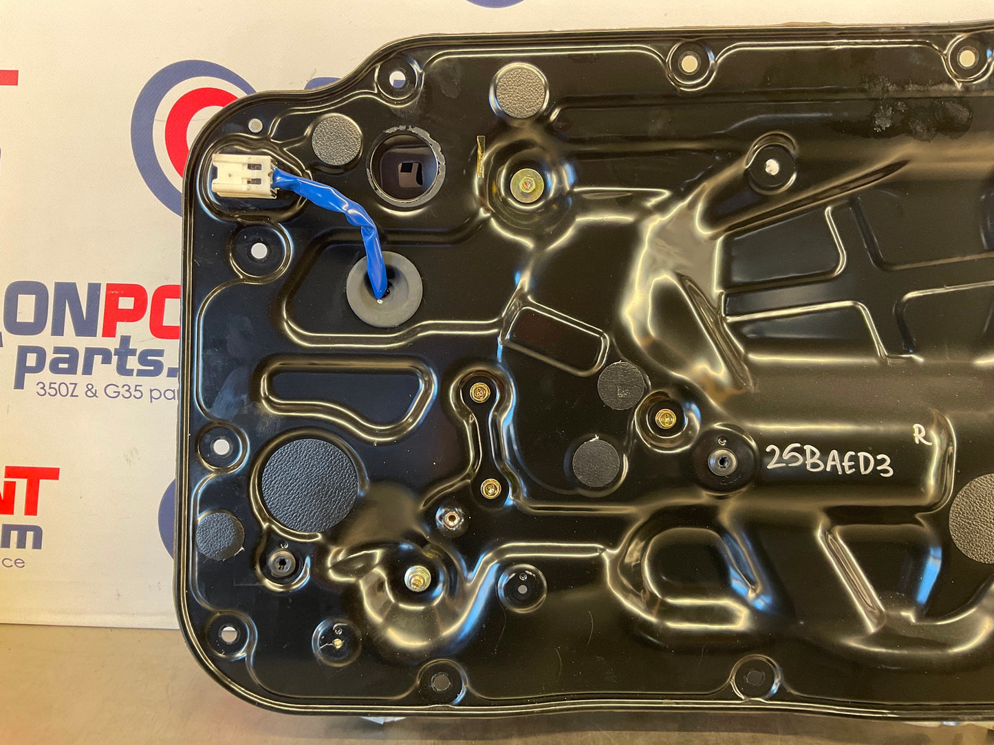 2005 Nissan 350Z Passenger Right Window Regulator Motor Assembly OEM 25BAED3 - On Point Parts Inc