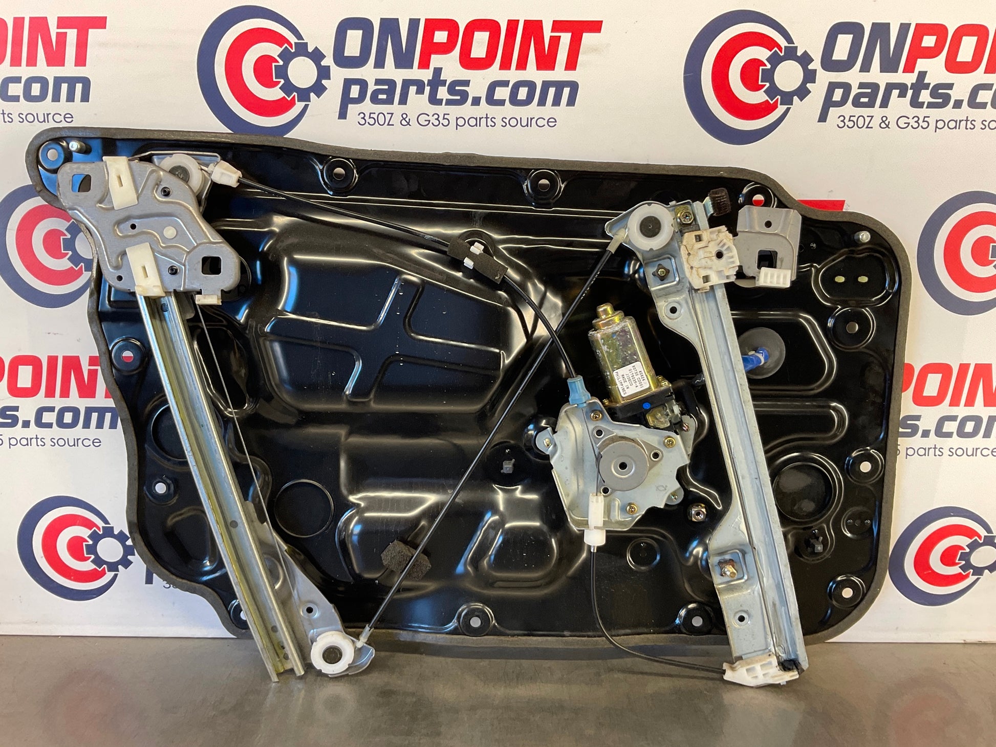 2005 Nissan 350Z Passenger Right Window Regulator Motor Assembly OEM 25BAED3 - On Point Parts Inc