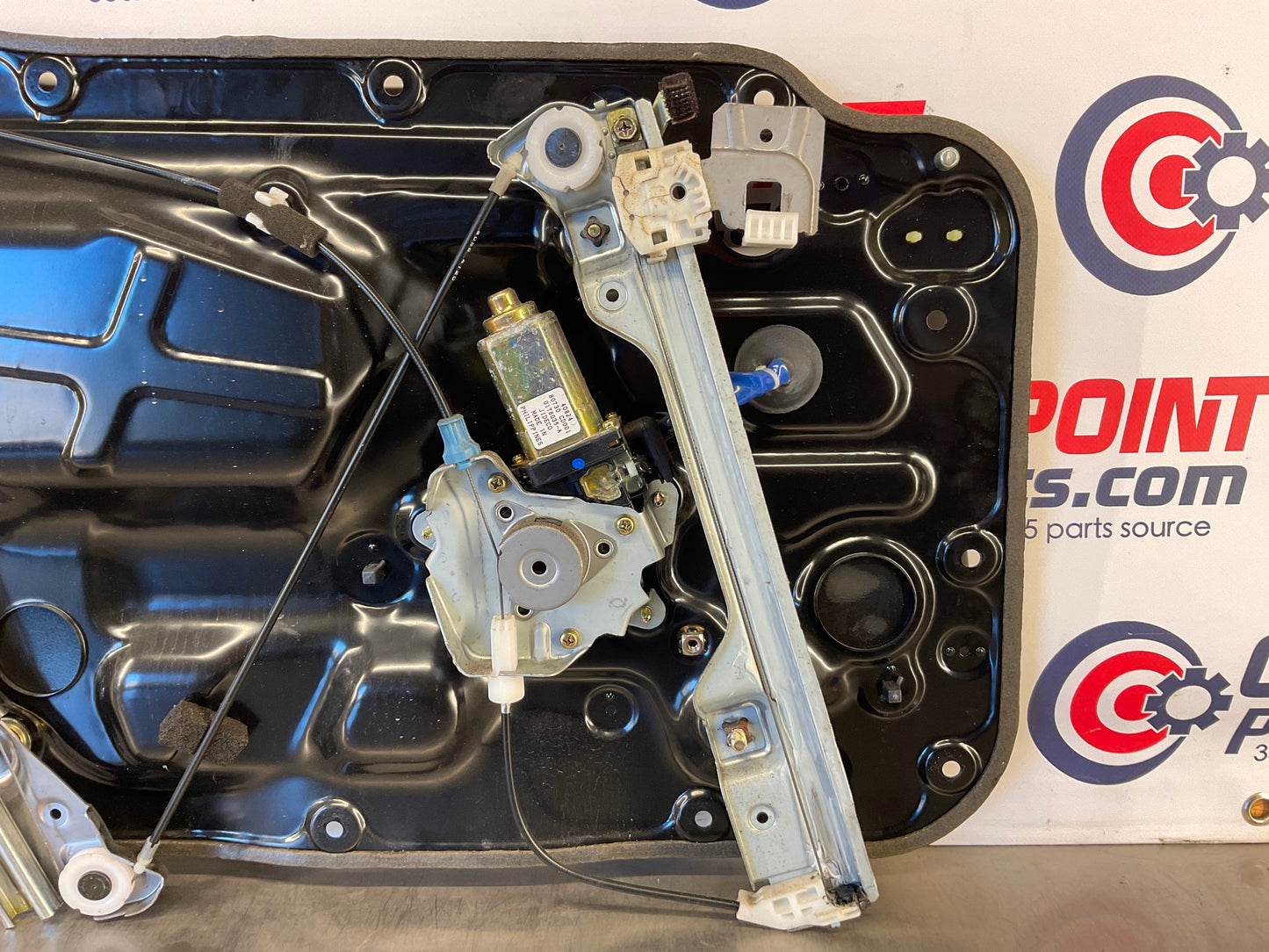 2005 Nissan 350Z Passenger Right Window Regulator Motor Assembly OEM 25BAED3 - On Point Parts Inc