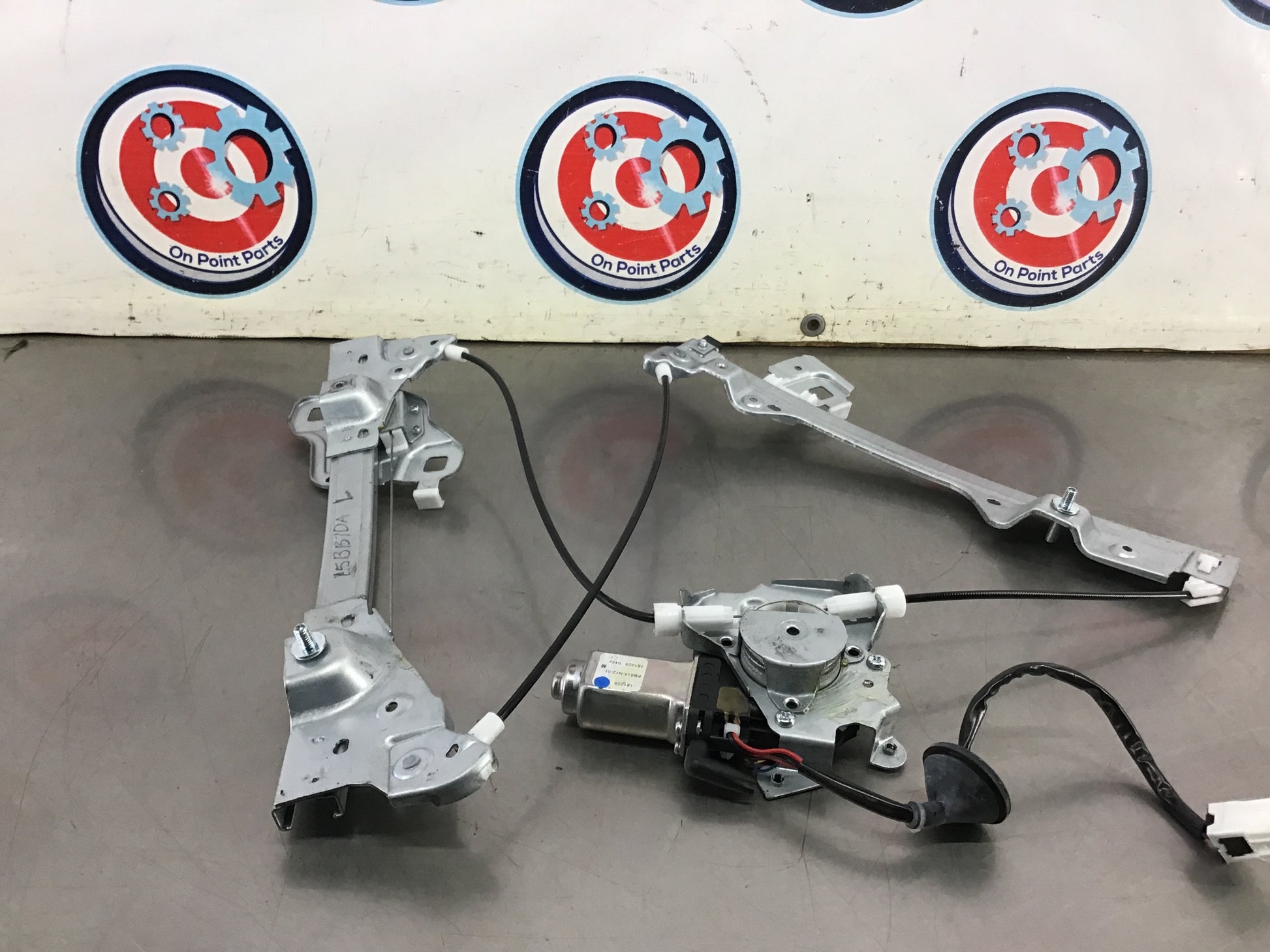 2003 Nissan 350Z Driver Left Window Regulator Motor OEM 15BB7DA - On Point Parts Inc