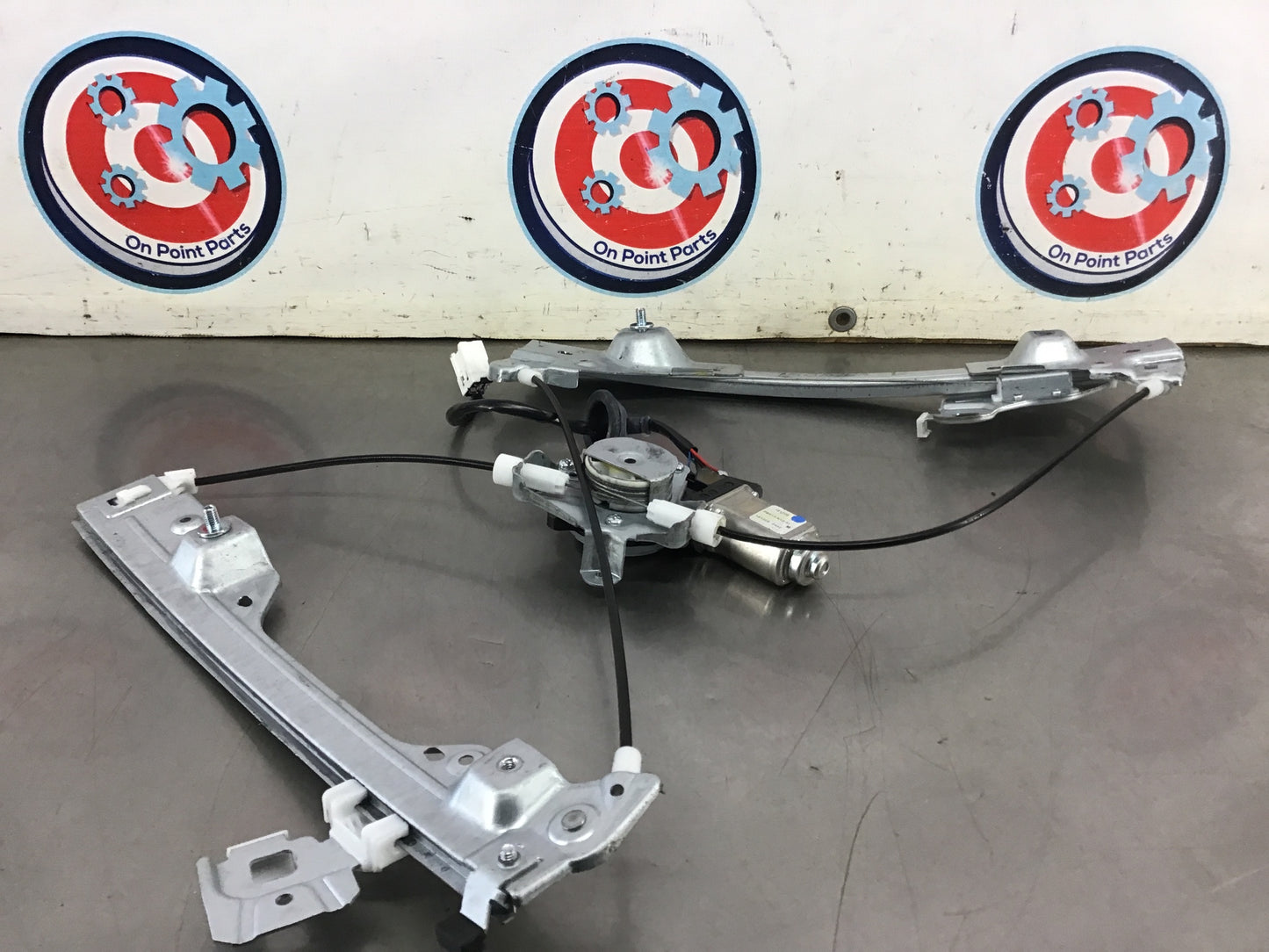 2003 Nissan 350Z Driver Left Window Regulator Motor OEM 15BB7DA - On Point Parts Inc