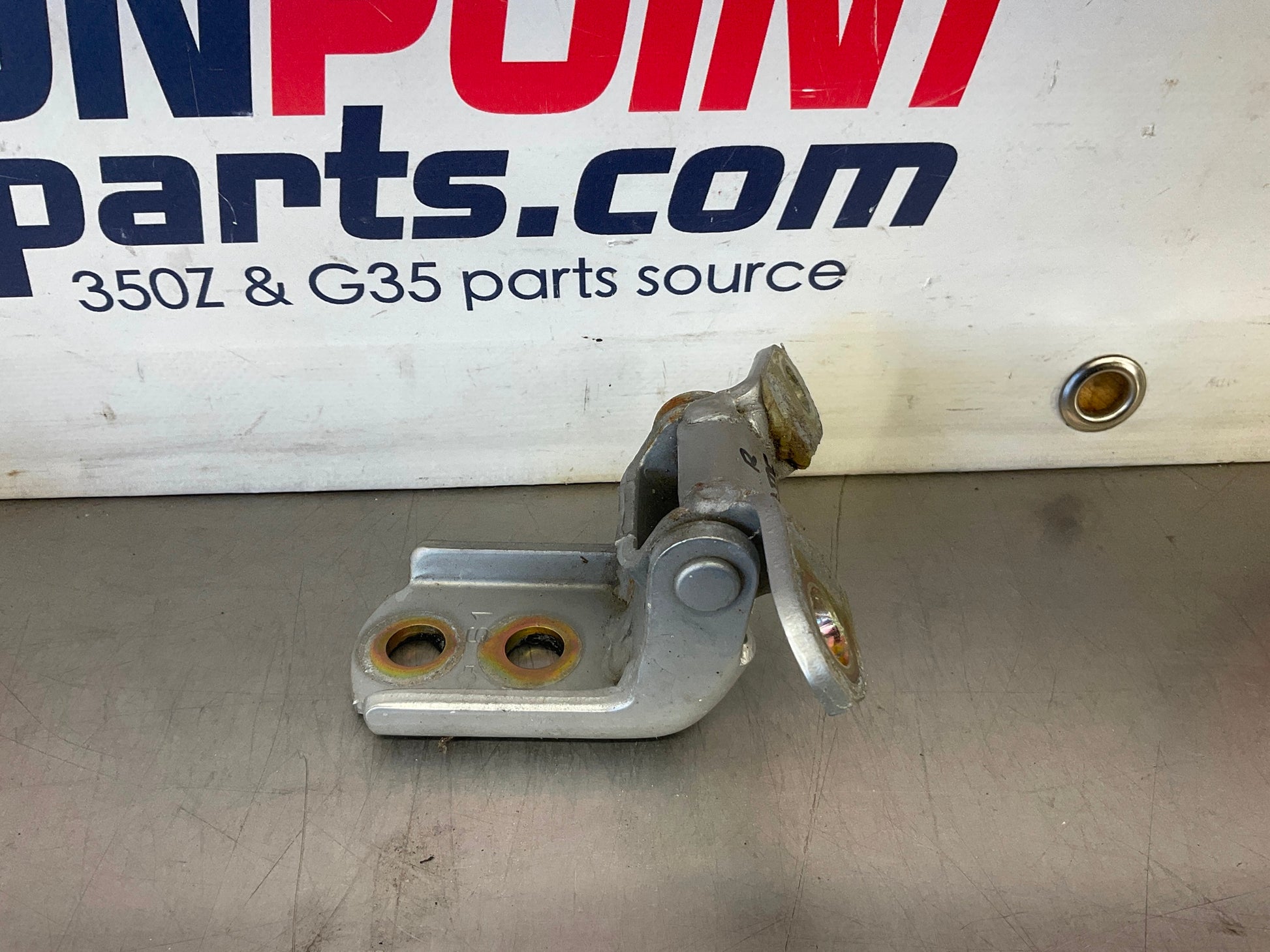 2006 Nissan 350Z Passenger Right Door Hinges 80400 80401 OEM 15BAJDE - On Point Parts Inc