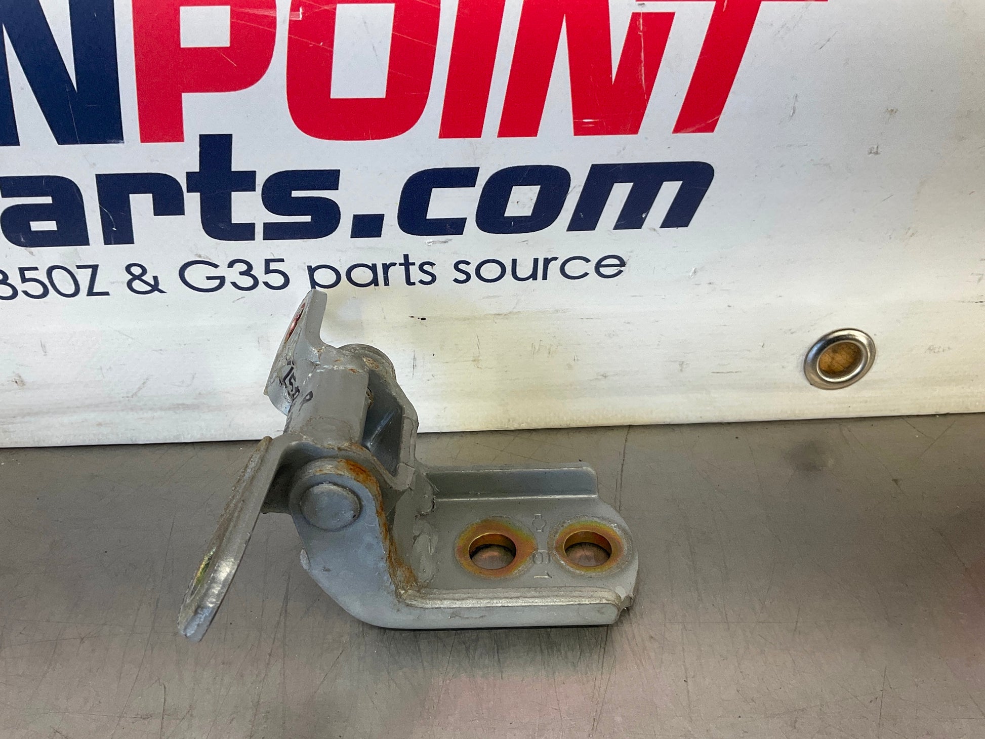 2006 Nissan 350Z Passenger Right Door Hinges 80400 80401 OEM 15BAJDE - On Point Parts Inc