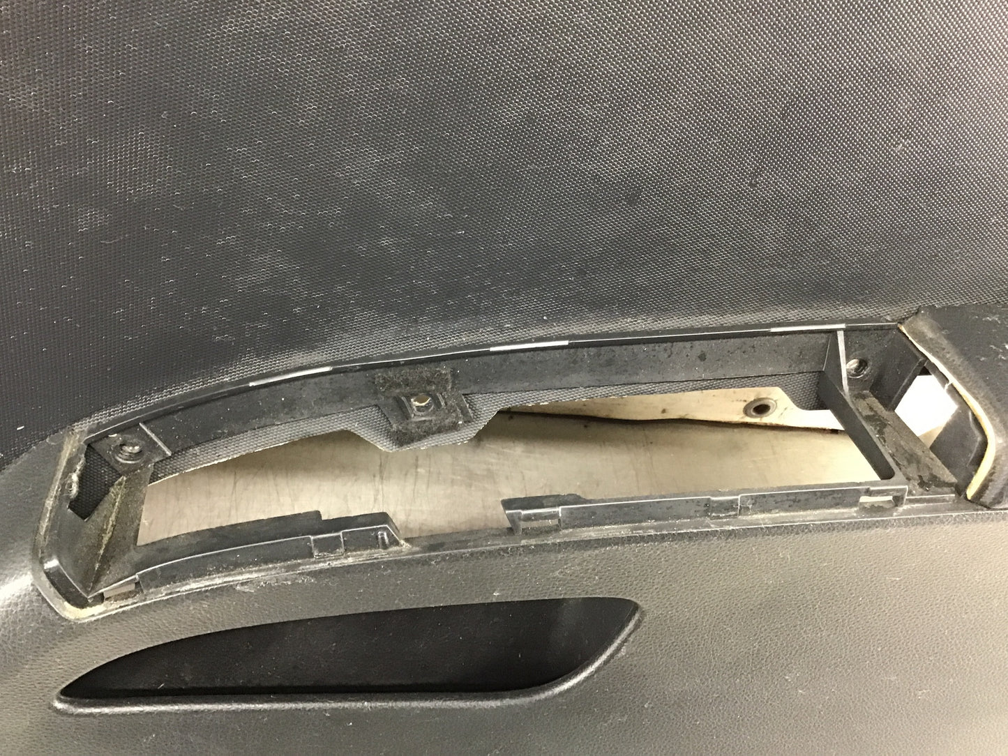 2003 Nissan 350Z Passenger Right Front Interior Door Panel OEM 15BB6D8 - On Point Parts Inc