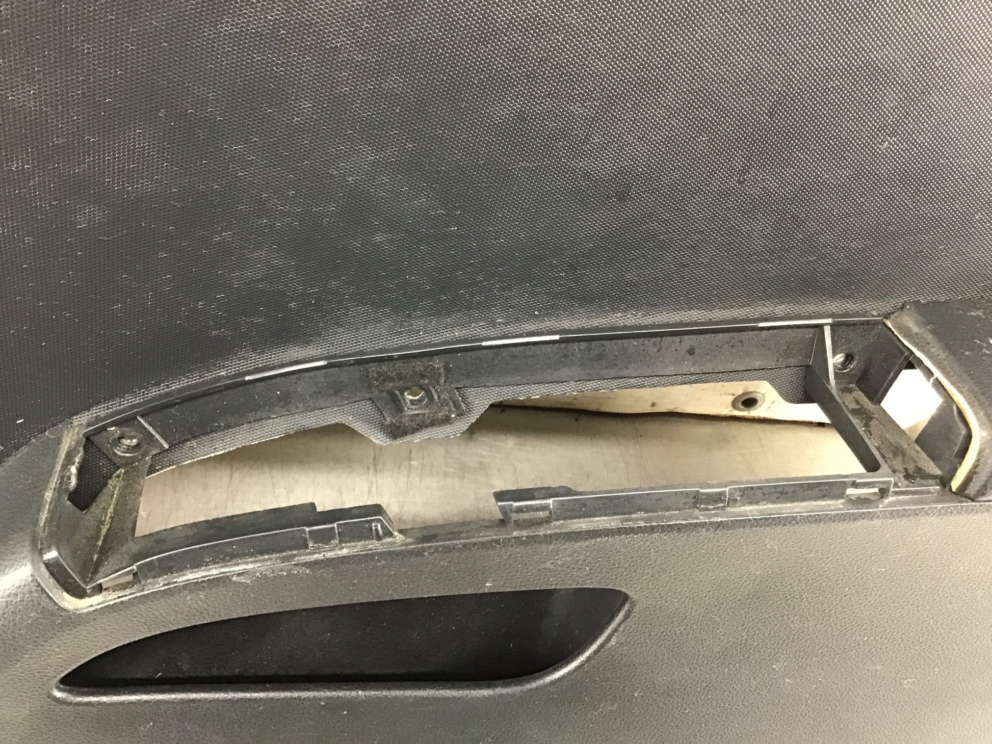 2003 Nissan 350Z Passenger Right Front Interior Door Panel OEM 15BB6D8 - On Point Parts Inc