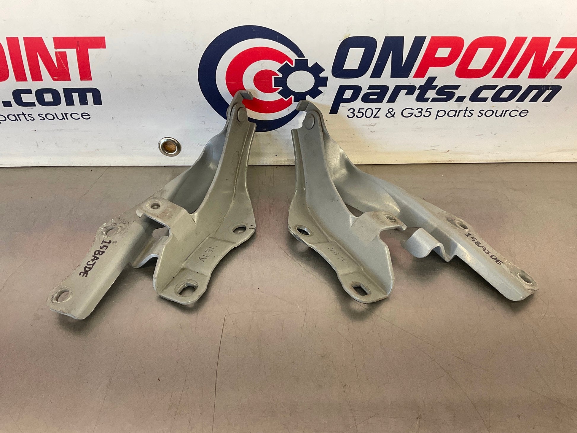 2006 Nissan 350Z Hood Hinges 65400 65401 OEM 15BAJDE - On Point Parts Inc