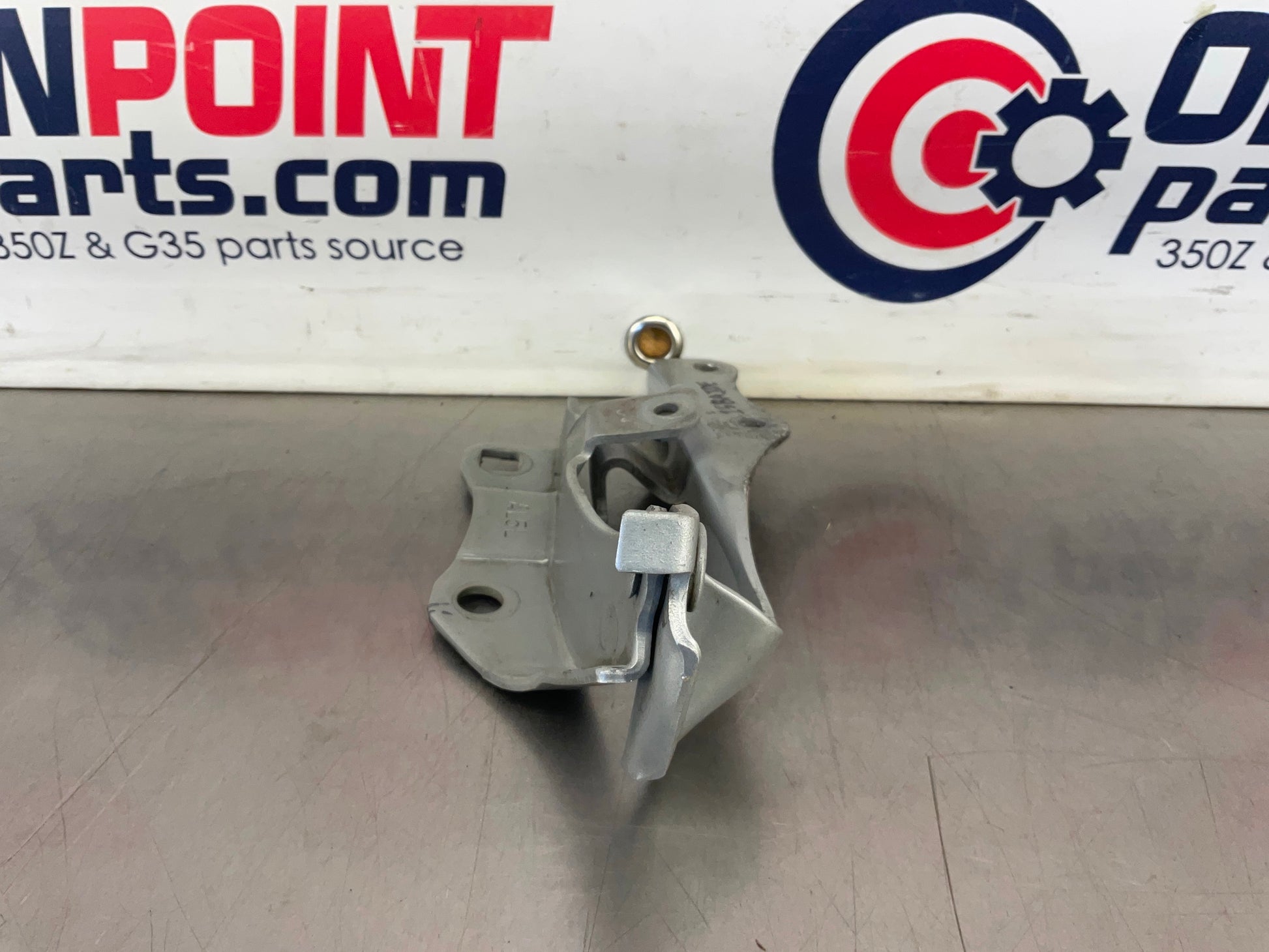 2006 Nissan 350Z Hood Hinges 65400 65401 OEM 15BAJDE - On Point Parts Inc