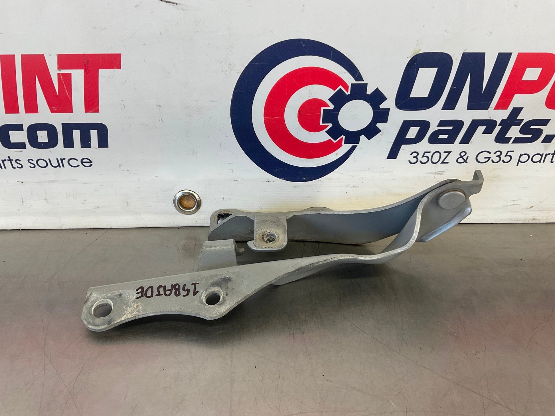 2006 Nissan 350Z Hood Hinges 65400 65401 OEM 15BAJDE - On Point Parts Inc