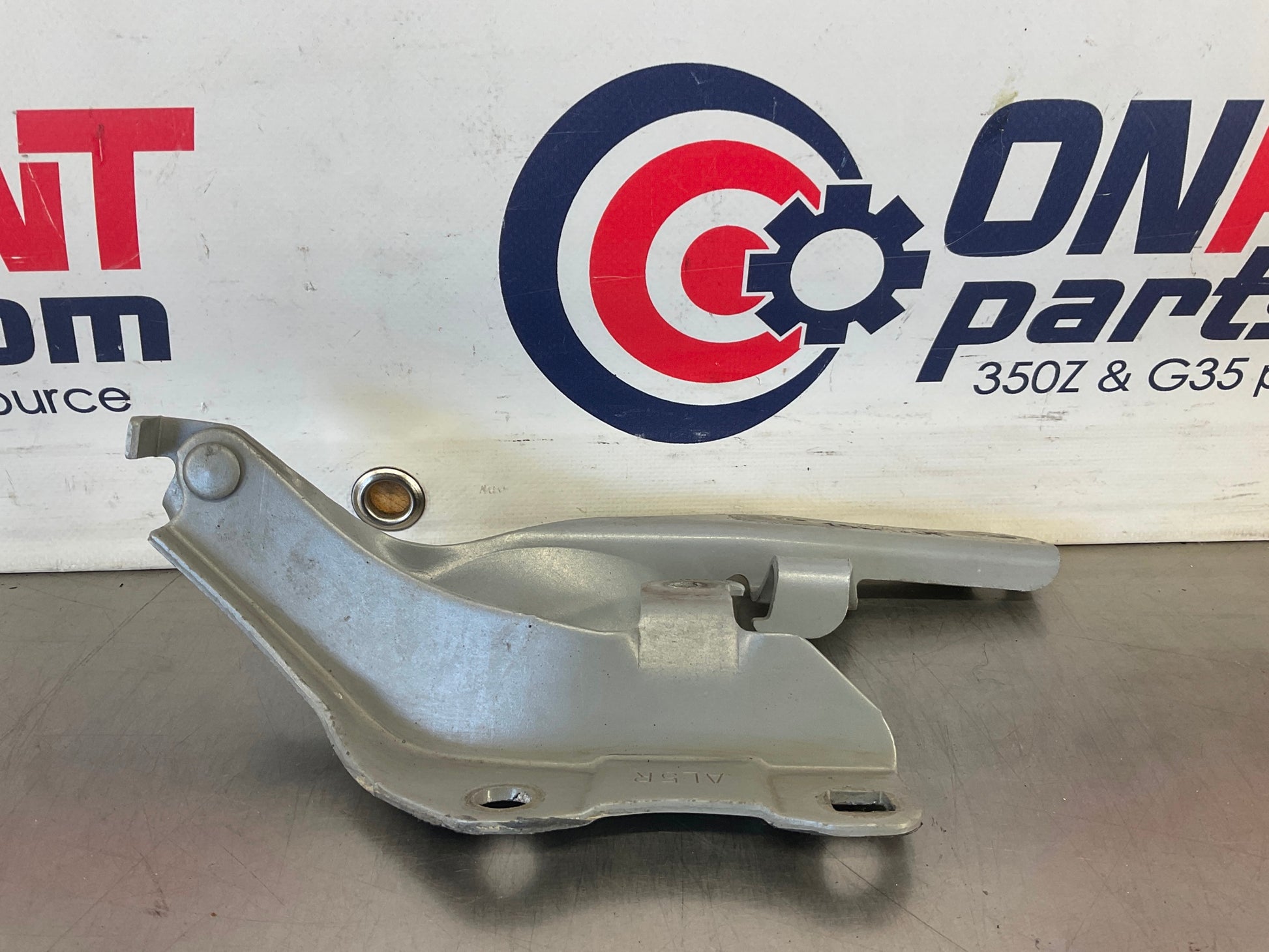 2006 Nissan 350Z Hood Hinges 65400 65401 OEM 15BAJDE - On Point Parts Inc