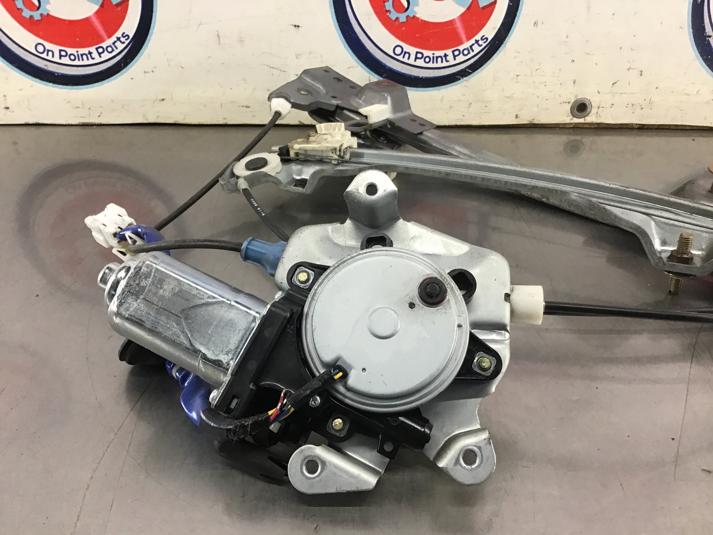 2003 Nissan 350Z Passenger Right Window Regulator Motor OEM 15BB6DE - On Point Parts Inc