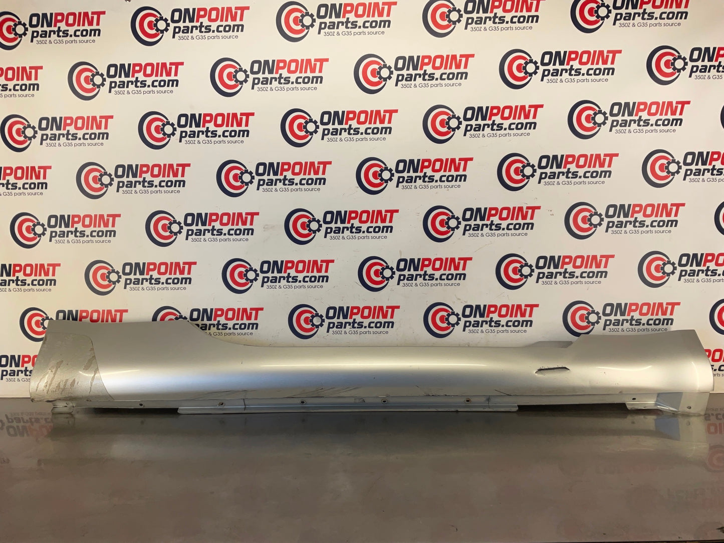 2006 Nissan 350Z Passenger Right Rocker Panel Side Skirt OEM 23BC9E5 - On Point Parts Inc