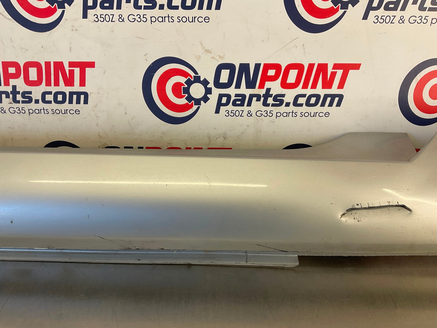 2006 Nissan 350Z Passenger Right Rocker Panel Side Skirt OEM 23BC9E5 - On Point Parts Inc