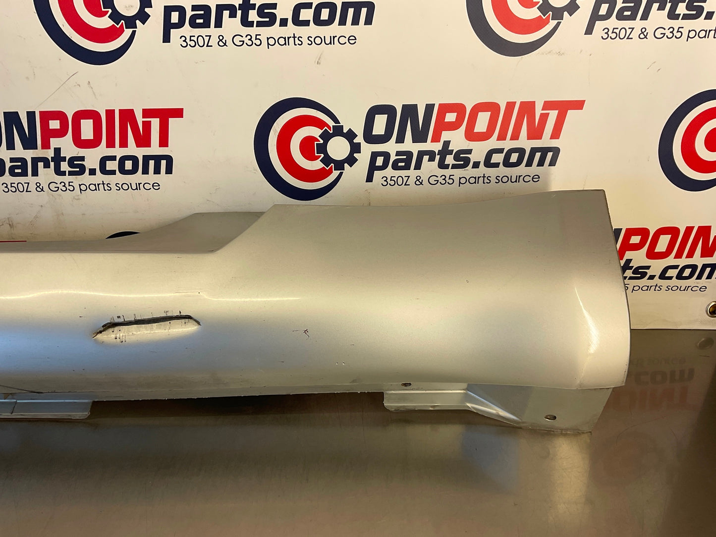2006 Nissan 350Z Passenger Right Rocker Panel Side Skirt OEM 23BC9E5 - On Point Parts Inc
