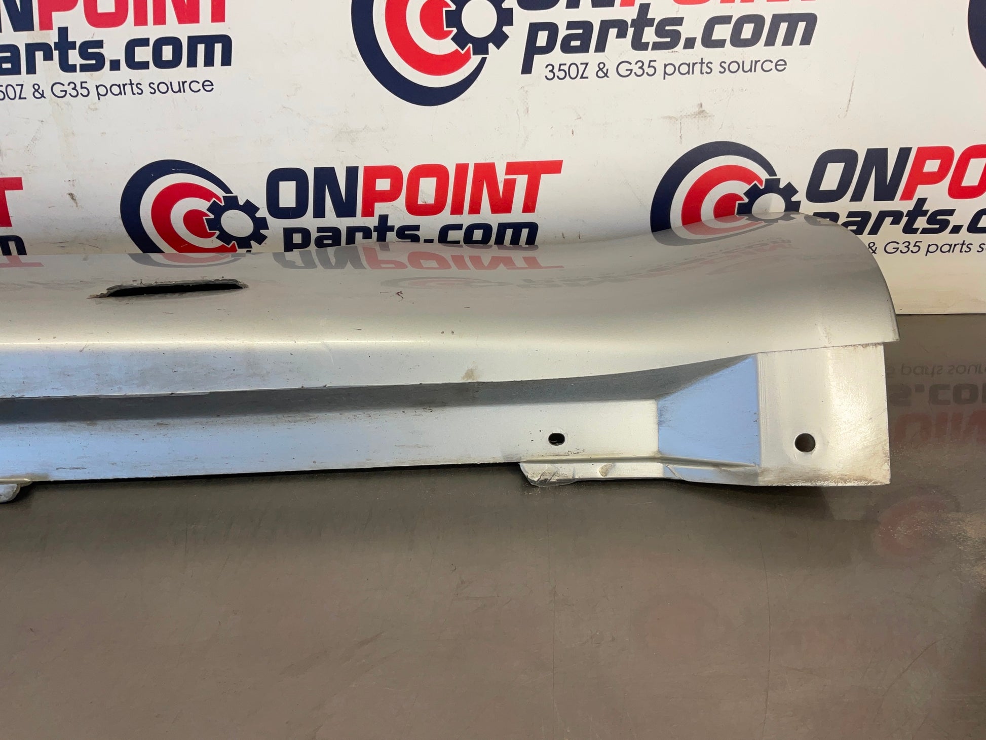 2006 Nissan 350Z Passenger Right Rocker Panel Side Skirt OEM 23BC9E5 - On Point Parts Inc