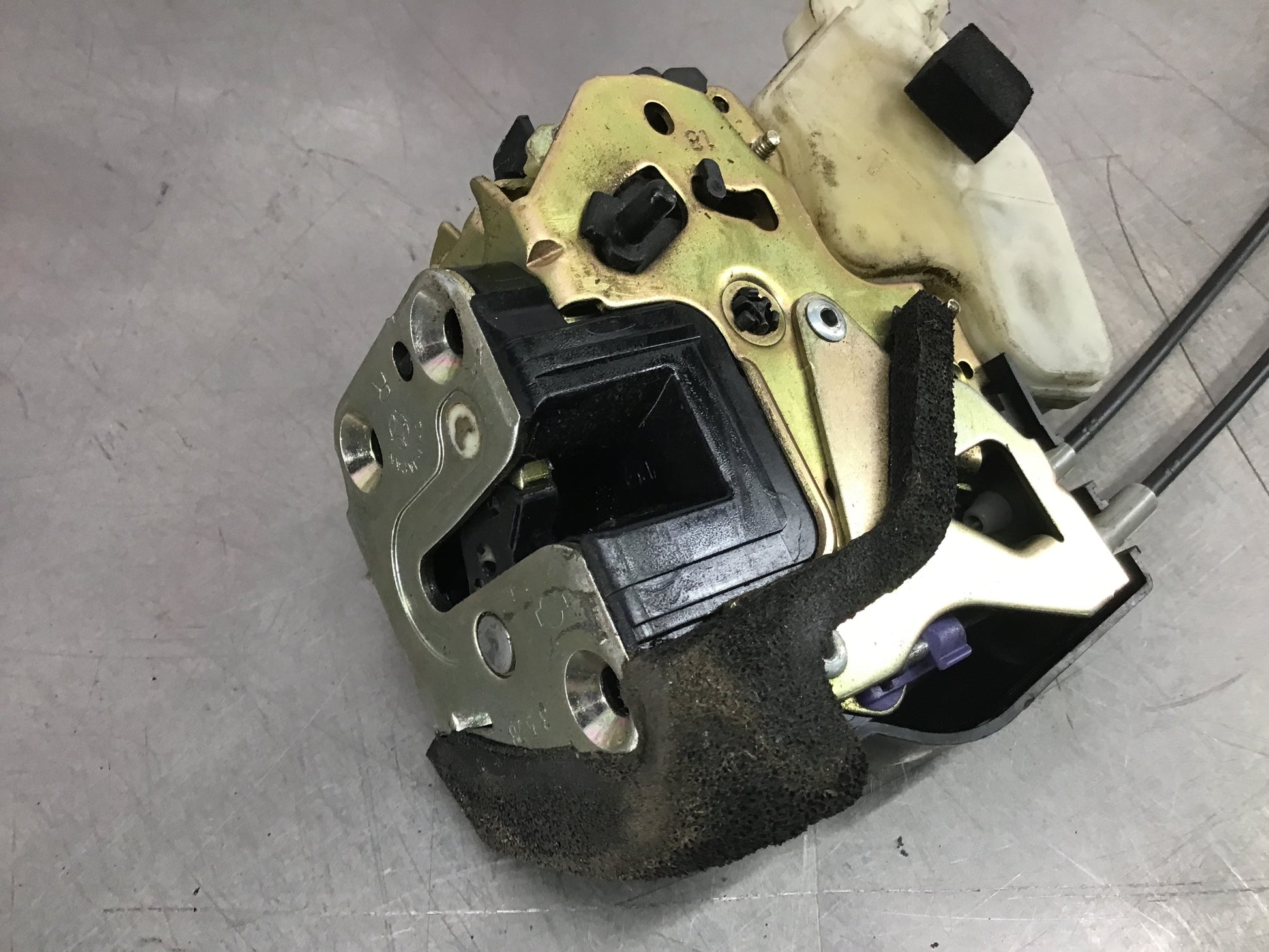 2004 Infiniti G35 Sedan Passenger Right Rear Door Lock Actuator OEM 13BGFCE - On Point Parts Inc