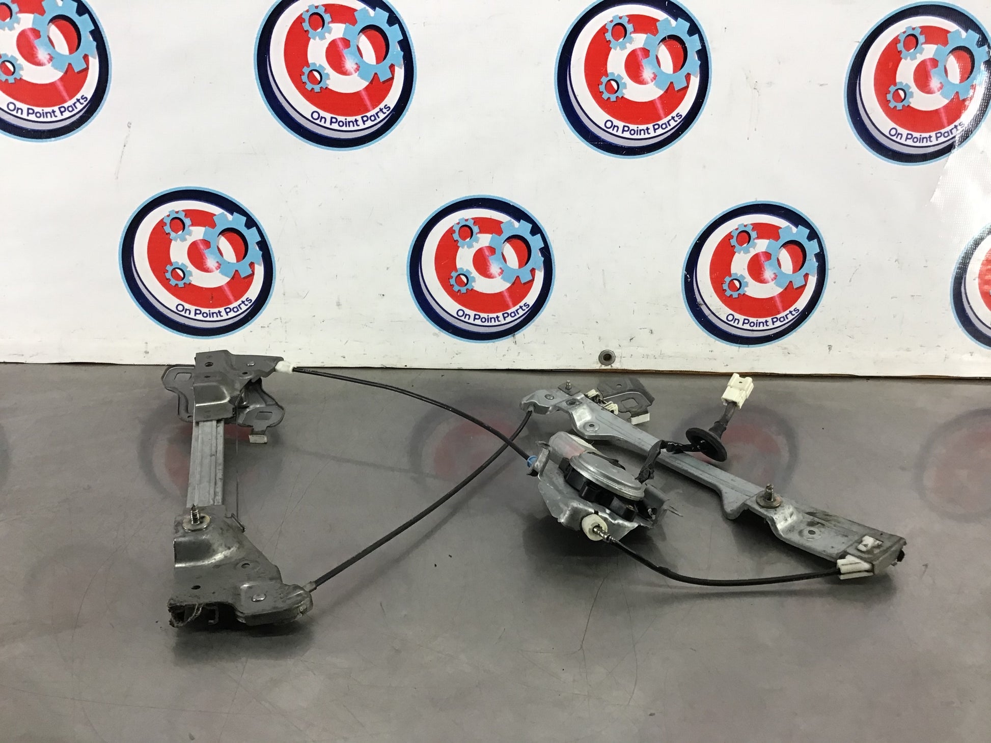 2003 Nissan 350Z Driver Left Window Regulator Motor OEM 0BC4CA - On Point Parts Inc